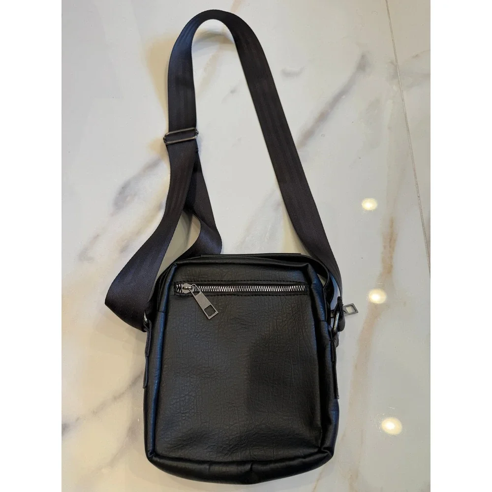 Jeep Buluo Mens Black Vegan Leather Crossbody Messenger Bag Shoulder Travel Case